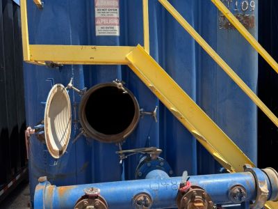 blue frac tank